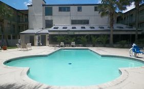 Amerihome Inn & Suites Houston Airport North